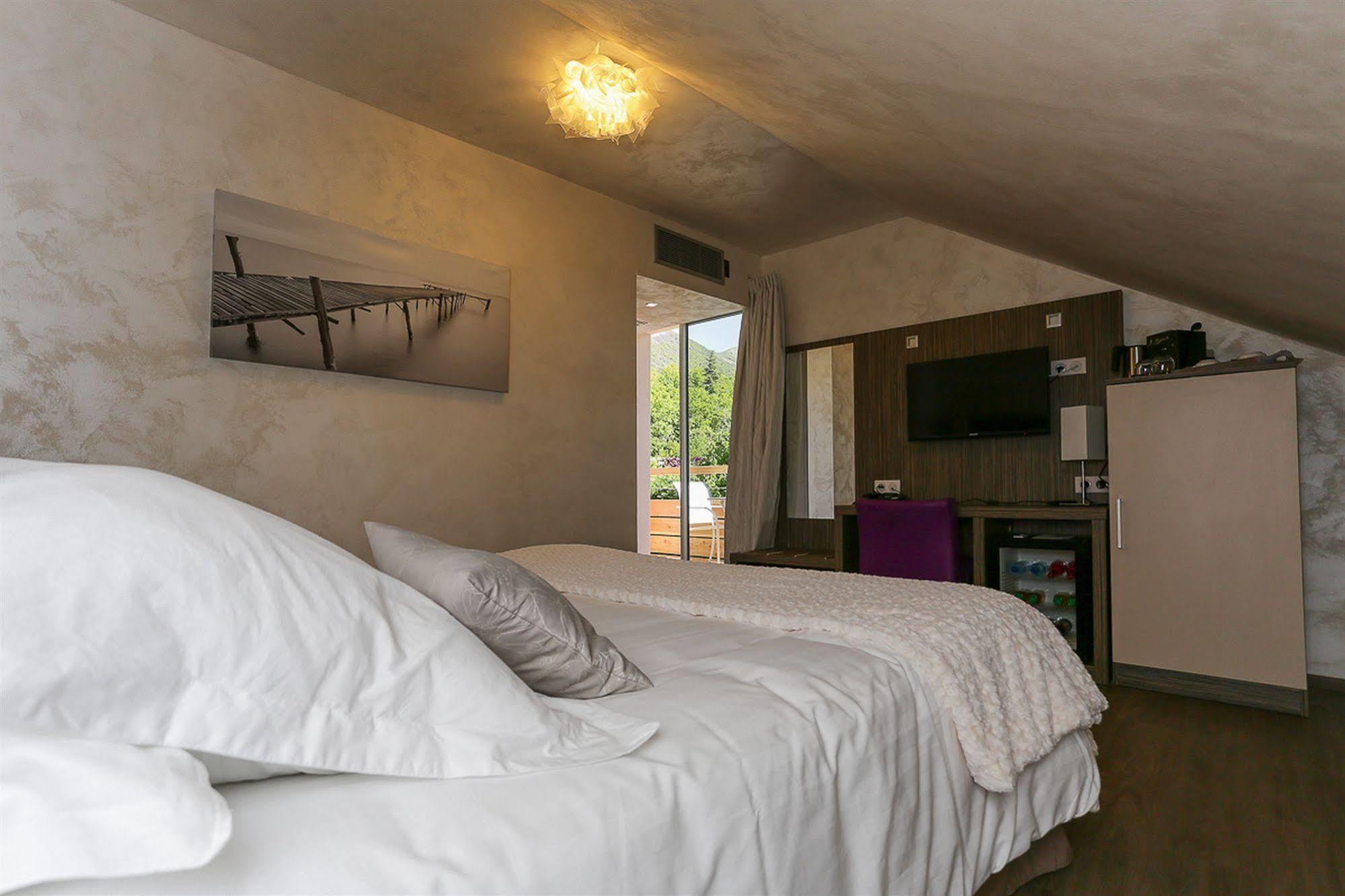 Les Olivades Hotell Gap Exteriör bild